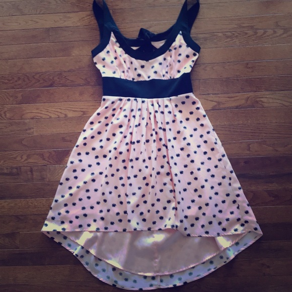 Women’s PinkDandelionDress With PeekABooBack Size6 - Picture 1 of 6